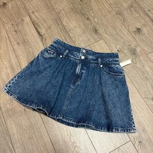dark wash denim mini skirt boho size 2